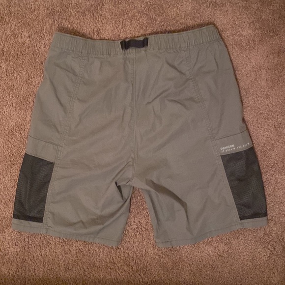 Denizen from Levi’s Shorts — Waist 32 — Good condition - Picture 2 of 3